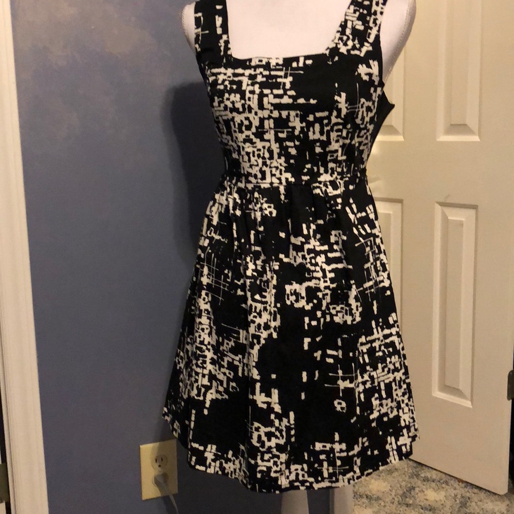 Be Bop NWT Black/white sundress